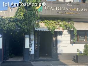 [P02] Trattoria dela Nanna - intrare » foto by mishu
 - 
<span class="allrVoted glyphicon glyphicon-heart hidden" id="av1364031"></span>
<a class="m-l-10 hidden" id="sv1364031" onclick="voting_Foto_DelVot(,1364031,4083)" role="button">șterge vot <span class="glyphicon glyphicon-remove"></span></a>
<a id="v91364031" class=" c-red"  onclick="voting_Foto_SetVot(1364031)" role="button"><span class="glyphicon glyphicon-heart-empty"></span> <b>LIKE</b> = Votează poza</a> <img class="hidden"  id="f1364031W9" src="/imagini/loader.gif" border="0" /><span class="AjErrMes hidden" id="e1364031ErM"></span>