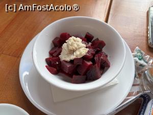 [P14] Restaurant La Mama - salata de sfecla cu hrean » foto by mishu
 - 
<span class="allrVoted glyphicon glyphicon-heart hidden" id="av1469225"></span>
<a class="m-l-10 hidden" id="sv1469225" onclick="voting_Foto_DelVot(,1469225,4083)" role="button">șterge vot <span class="glyphicon glyphicon-remove"></span></a>
<a id="v91469225" class=" c-red"  onclick="voting_Foto_SetVot(1469225)" role="button"><span class="glyphicon glyphicon-heart-empty"></span> <b>LIKE</b> = Votează poza</a> <img class="hidden"  id="f1469225W9" src="/imagini/loader.gif" border="0" /><span class="AjErrMes hidden" id="e1469225ErM"></span>
