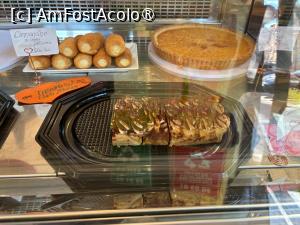 [P01] La Dolce Milano - vitrina cu produse » foto by mishu
 - 
<span class="allrVoted glyphicon glyphicon-heart hidden" id="av1475125"></span>
<a class="m-l-10 hidden" id="sv1475125" onclick="voting_Foto_DelVot(,1475125,4083)" role="button">șterge vot <span class="glyphicon glyphicon-remove"></span></a>
<a id="v91475125" class=" c-red"  onclick="voting_Foto_SetVot(1475125)" role="button"><span class="glyphicon glyphicon-heart-empty"></span> <b>LIKE</b> = Votează poza</a> <img class="hidden"  id="f1475125W9" src="/imagini/loader.gif" border="0" /><span class="AjErrMes hidden" id="e1475125ErM"></span>