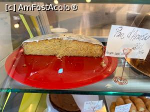 [P04] La Dolce Milano - vitrina cu produse » foto by mishu
 - 
<span class="allrVoted glyphicon glyphicon-heart hidden" id="av1475128"></span>
<a class="m-l-10 hidden" id="sv1475128" onclick="voting_Foto_DelVot(,1475128,4083)" role="button">șterge vot <span class="glyphicon glyphicon-remove"></span></a>
<a id="v91475128" class=" c-red"  onclick="voting_Foto_SetVot(1475128)" role="button"><span class="glyphicon glyphicon-heart-empty"></span> <b>LIKE</b> = Votează poza</a> <img class="hidden"  id="f1475128W9" src="/imagini/loader.gif" border="0" /><span class="AjErrMes hidden" id="e1475128ErM"></span>