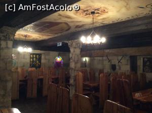 [P15] Restaurantul Excalibur - detalii interior » foto by mishu
 - 
<span class="allrVoted glyphicon glyphicon-heart hidden" id="av748896"></span>
<a class="m-l-10 hidden" id="sv748896" onclick="voting_Foto_DelVot(,748896,4083)" role="button">șterge vot <span class="glyphicon glyphicon-remove"></span></a>
<a id="v9748896" class=" c-red"  onclick="voting_Foto_SetVot(748896)" role="button"><span class="glyphicon glyphicon-heart-empty"></span> <b>LIKE</b> = Votează poza</a> <img class="hidden"  id="f748896W9" src="/imagini/loader.gif" border="0" /><span class="AjErrMes hidden" id="e748896ErM"></span>