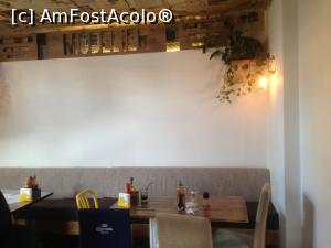 [P19] Sa nu credeti ca era gol, tocmai plecasera ocupantii si am reusit sa prind repede o poza pana nu veneau altii.  » foto by mishu
 - 
<span class="allrVoted glyphicon glyphicon-heart hidden" id="av832289"></span>
<a class="m-l-10 hidden" id="sv832289" onclick="voting_Foto_DelVot(,832289,4083)" role="button">șterge vot <span class="glyphicon glyphicon-remove"></span></a>
<a id="v9832289" class=" c-red"  onclick="voting_Foto_SetVot(832289)" role="button"><span class="glyphicon glyphicon-heart-empty"></span> <b>LIKE</b> = Votează poza</a> <img class="hidden"  id="f832289W9" src="/imagini/loader.gif" border="0" /><span class="AjErrMes hidden" id="e832289ErM"></span>