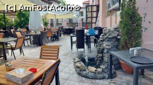 [P02] Restaurantul Naser3 - terasa » foto by Carmen Ion
 - 
<span class="allrVoted glyphicon glyphicon-heart hidden" id="av1367658"></span>
<a class="m-l-10 hidden" id="sv1367658" onclick="voting_Foto_DelVot(,1367658,4083)" role="button">șterge vot <span class="glyphicon glyphicon-remove"></span></a>
<a id="v91367658" class=" c-red"  onclick="voting_Foto_SetVot(1367658)" role="button"><span class="glyphicon glyphicon-heart-empty"></span> <b>LIKE</b> = Votează poza</a> <img class="hidden"  id="f1367658W9" src="/imagini/loader.gif" border="0" /><span class="AjErrMes hidden" id="e1367658ErM"></span>