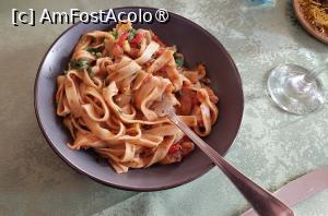 [P18] Restaurant Provence Iancului - tagliatelle cu legume » foto by Carmen Ion
 - 
<span class="allrVoted glyphicon glyphicon-heart hidden" id="av1407409"></span>
<a class="m-l-10 hidden" id="sv1407409" onclick="voting_Foto_DelVot(,1407409,4083)" role="button">șterge vot <span class="glyphicon glyphicon-remove"></span></a>
<a id="v91407409" class=" c-red"  onclick="voting_Foto_SetVot(1407409)" role="button"><span class="glyphicon glyphicon-heart-empty"></span> <b>LIKE</b> = Votează poza</a> <img class="hidden"  id="f1407409W9" src="/imagini/loader.gif" border="0" /><span class="AjErrMes hidden" id="e1407409ErM"></span>
