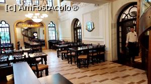[P08] Hanu’ Berarilor - Casa Elena Lupescu - holul de onoare » foto by Carmen Ion
 - 
<span class="allrVoted glyphicon glyphicon-heart hidden" id="av1432125"></span>
<a class="m-l-10 hidden" id="sv1432125" onclick="voting_Foto_DelVot(,1432125,4083)" role="button">șterge vot <span class="glyphicon glyphicon-remove"></span></a>
<a id="v91432125" class=" c-red"  onclick="voting_Foto_SetVot(1432125)" role="button"><span class="glyphicon glyphicon-heart-empty"></span> <b>LIKE</b> = Votează poza</a> <img class="hidden"  id="f1432125W9" src="/imagini/loader.gif" border="0" /><span class="AjErrMes hidden" id="e1432125ErM"></span>