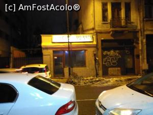 [P11] Magazinul de arme şi muniţii şi casa semiabandonată de vizavi de pub.  » foto by Carmen Ion
 - 
<span class="allrVoted glyphicon glyphicon-heart hidden" id="av834334"></span>
<a class="m-l-10 hidden" id="sv834334" onclick="voting_Foto_DelVot(,834334,4083)" role="button">șterge vot <span class="glyphicon glyphicon-remove"></span></a>
<a id="v9834334" class=" c-red"  onclick="voting_Foto_SetVot(834334)" role="button"><span class="glyphicon glyphicon-heart-empty"></span> <b>LIKE</b> = Votează poza</a> <img class="hidden"  id="f834334W9" src="/imagini/loader.gif" border="0" /><span class="AjErrMes hidden" id="e834334ErM"></span>