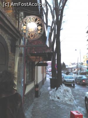 [P04] Am ajuns la Garlic Pub!  » foto by Carmen Ion
 - 
<span class="allrVoted glyphicon glyphicon-heart hidden" id="av834327"></span>
<a class="m-l-10 hidden" id="sv834327" onclick="voting_Foto_DelVot(,834327,4083)" role="button">șterge vot <span class="glyphicon glyphicon-remove"></span></a>
<a id="v9834327" class=" c-red"  onclick="voting_Foto_SetVot(834327)" role="button"><span class="glyphicon glyphicon-heart-empty"></span> <b>LIKE</b> = Votează poza</a> <img class="hidden"  id="f834327W9" src="/imagini/loader.gif" border="0" /><span class="AjErrMes hidden" id="e834327ErM"></span>