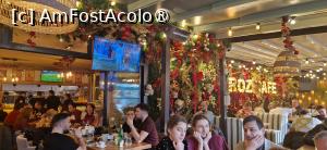 [P03] 3. Se vede că toate mesele sunt ocupate. » foto by doinafil
 - 
<span class="allrVoted glyphicon glyphicon-heart hidden" id="av1515775"></span>
<a class="m-l-10 hidden" id="sv1515775" onclick="voting_Foto_DelVot(,1515775,4083)" role="button">șterge vot <span class="glyphicon glyphicon-remove"></span></a>
<a id="v91515775" class=" c-red"  onclick="voting_Foto_SetVot(1515775)" role="button"><span class="glyphicon glyphicon-heart-empty"></span> <b>LIKE</b> = Votează poza</a> <img class="hidden"  id="f1515775W9" src="/imagini/loader.gif" border="0" /><span class="AjErrMes hidden" id="e1515775ErM"></span>