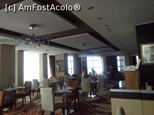 [P06] Hotel Double Tree by Hilton - la etajul 9 restaurantul Avantgarde Sky » foto by danaeldreny*
 - 
<span class="allrVoted glyphicon glyphicon-heart hidden" id="av906624"></span>
<a class="m-l-10 hidden" id="sv906624" onclick="voting_Foto_DelVot(,906624,4083)" role="button">șterge vot <span class="glyphicon glyphicon-remove"></span></a>
<a id="v9906624" class=" c-red"  onclick="voting_Foto_SetVot(906624)" role="button"><span class="glyphicon glyphicon-heart-empty"></span> <b>LIKE</b> = Votează poza</a> <img class="hidden"  id="f906624W9" src="/imagini/loader.gif" border="0" /><span class="AjErrMes hidden" id="e906624ErM"></span>