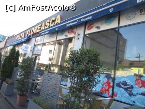 [P11] Bistro Mar Sea Food, intrare prin piaţa Floreasca » foto by Michi
 - 
<span class="allrVoted glyphicon glyphicon-heart hidden" id="av1238047"></span>
<a class="m-l-10 hidden" id="sv1238047" onclick="voting_Foto_DelVot(,1238047,4083)" role="button">șterge vot <span class="glyphicon glyphicon-remove"></span></a>
<a id="v91238047" class=" c-red"  onclick="voting_Foto_SetVot(1238047)" role="button"><span class="glyphicon glyphicon-heart-empty"></span> <b>LIKE</b> = Votează poza</a> <img class="hidden"  id="f1238047W9" src="/imagini/loader.gif" border="0" /><span class="AjErrMes hidden" id="e1238047ErM"></span>