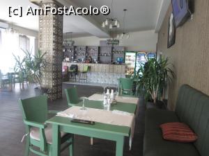 [P15] Salon în interiorul restaurantului » foto by Michi
 - 
<span class="allrVoted glyphicon glyphicon-heart hidden" id="av1251764"></span>
<a class="m-l-10 hidden" id="sv1251764" onclick="voting_Foto_DelVot(,1251764,4083)" role="button">șterge vot <span class="glyphicon glyphicon-remove"></span></a>
<a id="v91251764" class=" c-red"  onclick="voting_Foto_SetVot(1251764)" role="button"><span class="glyphicon glyphicon-heart-empty"></span> <b>LIKE</b> = Votează poza</a> <img class="hidden"  id="f1251764W9" src="/imagini/loader.gif" border="0" /><span class="AjErrMes hidden" id="e1251764ErM"></span>