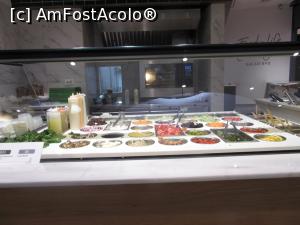 [P13] Fast food, firme la et.2 al mallului Promenad » foto by Michi
 - 
<span class="allrVoted glyphicon glyphicon-heart hidden" id="av1348341"></span>
<a class="m-l-10 hidden" id="sv1348341" onclick="voting_Foto_DelVot(,1348341,4083)" role="button">șterge vot <span class="glyphicon glyphicon-remove"></span></a>
<a id="v91348341" class=" c-red"  onclick="voting_Foto_SetVot(1348341)" role="button"><span class="glyphicon glyphicon-heart-empty"></span> <b>LIKE</b> = Votează poza</a> <img class="hidden"  id="f1348341W9" src="/imagini/loader.gif" border="0" /><span class="AjErrMes hidden" id="e1348341ErM"></span>