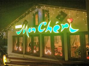 [P01] Bistro Mon Cheri noaptea » foto by Michi <span class="label label-default labelC_thin small">NEVOTABILĂ</span>