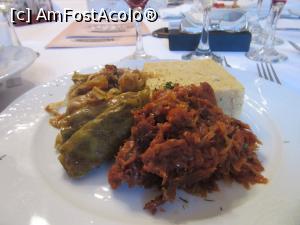 [P34] Sărmăluţe cu carne de mistreţ » foto by Michi
 - 
<span class="allrVoted glyphicon glyphicon-heart hidden" id="av922549"></span>
<a class="m-l-10 hidden" id="sv922549" onclick="voting_Foto_DelVot(,922549,4083)" role="button">șterge vot <span class="glyphicon glyphicon-remove"></span></a>
<a id="v9922549" class=" c-red"  onclick="voting_Foto_SetVot(922549)" role="button"><span class="glyphicon glyphicon-heart-empty"></span> <b>LIKE</b> = Votează poza</a> <img class="hidden"  id="f922549W9" src="/imagini/loader.gif" border="0" /><span class="AjErrMes hidden" id="e922549ErM"></span>