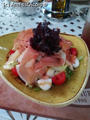 [P08] Salată Derby. » foto by tata123 🔱
 - 
<span class="allrVoted glyphicon glyphicon-heart hidden" id="av1252298"></span>
<a class="m-l-10 hidden" id="sv1252298" onclick="voting_Foto_DelVot(,1252298,4083)" role="button">șterge vot <span class="glyphicon glyphicon-remove"></span></a>
<a id="v91252298" class=" c-red"  onclick="voting_Foto_SetVot(1252298)" role="button"><span class="glyphicon glyphicon-heart-empty"></span> <b>LIKE</b> = Votează poza</a> <img class="hidden"  id="f1252298W9" src="/imagini/loader.gif" border="0" /><span class="AjErrMes hidden" id="e1252298ErM"></span>
