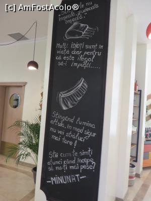 [P17] Înscrisuri cu cretă la Grivița Pub & Grill.  » foto by tata123 🔱
 - 
<span class="allrVoted glyphicon glyphicon-heart hidden" id="av775890"></span>
<a class="m-l-10 hidden" id="sv775890" onclick="voting_Foto_DelVot(,775890,4083)" role="button">șterge vot <span class="glyphicon glyphicon-remove"></span></a>
<a id="v9775890" class=" c-red"  onclick="voting_Foto_SetVot(775890)" role="button"><span class="glyphicon glyphicon-heart-empty"></span> <b>LIKE</b> = Votează poza</a> <img class="hidden"  id="f775890W9" src="/imagini/loader.gif" border="0" /><span class="AjErrMes hidden" id="e775890ErM"></span>