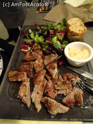 [P16] Ceafă de porc la Grivița Pub & Grill.  » foto by tata123 🔱
 - 
<span class="allrVoted glyphicon glyphicon-heart hidden" id="av1146193"></span>
<a class="m-l-10 hidden" id="sv1146193" onclick="voting_Foto_DelVot(,1146193,4083)" role="button">șterge vot <span class="glyphicon glyphicon-remove"></span></a>
<a id="v91146193" class=" c-red"  onclick="voting_Foto_SetVot(1146193)" role="button"><span class="glyphicon glyphicon-heart-empty"></span> <b>LIKE</b> = Votează poza</a> <img class="hidden"  id="f1146193W9" src="/imagini/loader.gif" border="0" /><span class="AjErrMes hidden" id="e1146193ErM"></span>