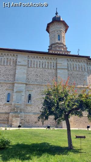 [P51] Mănăstirea Dragomirna » foto by Carmen Ion
 - 
<span class="allrVoted glyphicon glyphicon-heart hidden" id="av1381580"></span>
<a class="m-l-10 hidden" id="sv1381580" onclick="voting_Foto_DelVot(,1381580,4091)" role="button">șterge vot <span class="glyphicon glyphicon-remove"></span></a>
<a id="v91381580" class=" c-red"  onclick="voting_Foto_SetVot(1381580)" role="button"><span class="glyphicon glyphicon-heart-empty"></span> <b>LIKE</b> = Votează poza</a> <img class="hidden"  id="f1381580W9" src="/imagini/loader.gif" border="0" /><span class="AjErrMes hidden" id="e1381580ErM"></span>