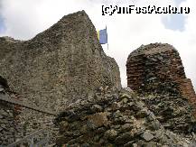[P05] Cetatea Poienari - o parte din zidurile cetatii si steagul tricolor » foto by ascent
 - 
<span class="allrVoted glyphicon glyphicon-heart hidden" id="av164990"></span>
<a class="m-l-10 hidden" id="sv164990" onclick="voting_Foto_DelVot(,164990,4095)" role="button">șterge vot <span class="glyphicon glyphicon-remove"></span></a>
<a id="v9164990" class=" c-red"  onclick="voting_Foto_SetVot(164990)" role="button"><span class="glyphicon glyphicon-heart-empty"></span> <b>LIKE</b> = Votează poza</a> <img class="hidden"  id="f164990W9" src="/imagini/loader.gif" border="0" /><span class="AjErrMes hidden" id="e164990ErM"></span>