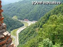 [P09] Cetatea Poienari - dintr-unul din turnurile cetatii putem vedea pensiunea 'La Cetate', acolo unde am parcat masina » foto by ascent
 - 
<span class="allrVoted glyphicon glyphicon-heart hidden" id="av164994"></span>
<a class="m-l-10 hidden" id="sv164994" onclick="voting_Foto_DelVot(,164994,4095)" role="button">șterge vot <span class="glyphicon glyphicon-remove"></span></a>
<a id="v9164994" class=" c-red"  onclick="voting_Foto_SetVot(164994)" role="button"><span class="glyphicon glyphicon-heart-empty"></span> <b>LIKE</b> = Votează poza</a> <img class="hidden"  id="f164994W9" src="/imagini/loader.gif" border="0" /><span class="AjErrMes hidden" id="e164994ErM"></span>