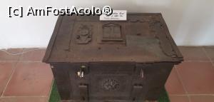 [P11] Ladă veche de bani. » foto by Aurici
 - 
<span class="allrVoted glyphicon glyphicon-heart hidden" id="av1170780"></span>
<a class="m-l-10 hidden" id="sv1170780" onclick="voting_Foto_DelVot(,1170780,4099)" role="button">șterge vot <span class="glyphicon glyphicon-remove"></span></a>
<a id="v91170780" class=" c-red"  onclick="voting_Foto_SetVot(1170780)" role="button"><span class="glyphicon glyphicon-heart-empty"></span> <b>LIKE</b> = Votează poza</a> <img class="hidden"  id="f1170780W9" src="/imagini/loader.gif" border="0" /><span class="AjErrMes hidden" id="e1170780ErM"></span>