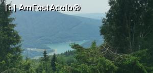 [P44] Lacul Paltinu și Munții Baiului de pe Vârful Secăria. » foto by Aurici
 - 
<span class="allrVoted glyphicon glyphicon-heart hidden" id="av1170813"></span>
<a class="m-l-10 hidden" id="sv1170813" onclick="voting_Foto_DelVot(,1170813,4099)" role="button">șterge vot <span class="glyphicon glyphicon-remove"></span></a>
<a id="v91170813" class=" c-red"  onclick="voting_Foto_SetVot(1170813)" role="button"><span class="glyphicon glyphicon-heart-empty"></span> <b>LIKE</b> = Votează poza</a> <img class="hidden"  id="f1170813W9" src="/imagini/loader.gif" border="0" /><span class="AjErrMes hidden" id="e1170813ErM"></span>