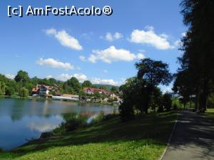 [P32] Complexul arhitectural de la Brebu - parcul și lacul » foto by Carmen Ion
 - 
<span class="allrVoted glyphicon glyphicon-heart hidden" id="av1174003"></span>
<a class="m-l-10 hidden" id="sv1174003" onclick="voting_Foto_DelVot(,1174003,4099)" role="button">șterge vot <span class="glyphicon glyphicon-remove"></span></a>
<a id="v91174003" class=" c-red"  onclick="voting_Foto_SetVot(1174003)" role="button"><span class="glyphicon glyphicon-heart-empty"></span> <b>LIKE</b> = Votează poza</a> <img class="hidden"  id="f1174003W9" src="/imagini/loader.gif" border="0" /><span class="AjErrMes hidden" id="e1174003ErM"></span>