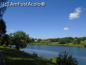 [P33] Complexul arhitectural de la Brebu - parcul și lacul » foto by Carmen Ion
 - 
<span class="allrVoted glyphicon glyphicon-heart hidden" id="av1174004"></span>
<a class="m-l-10 hidden" id="sv1174004" onclick="voting_Foto_DelVot(,1174004,4099)" role="button">șterge vot <span class="glyphicon glyphicon-remove"></span></a>
<a id="v91174004" class=" c-red"  onclick="voting_Foto_SetVot(1174004)" role="button"><span class="glyphicon glyphicon-heart-empty"></span> <b>LIKE</b> = Votează poza</a> <img class="hidden"  id="f1174004W9" src="/imagini/loader.gif" border="0" /><span class="AjErrMes hidden" id="e1174004ErM"></span>
