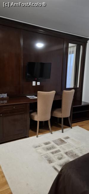 [P12] Gura Humorului - Hotel Restaurant 'Club Bucovina'. În camera 106. » foto by iulianic
 - 
<span class="allrVoted glyphicon glyphicon-heart hidden" id="av1479653"></span>
<a class="m-l-10 hidden" id="sv1479653" onclick="voting_Foto_DelVot(,1479653,4108)" role="button">șterge vot <span class="glyphicon glyphicon-remove"></span></a>
<a id="v91479653" class=" c-red"  onclick="voting_Foto_SetVot(1479653)" role="button"><span class="glyphicon glyphicon-heart-empty"></span> <b>LIKE</b> = Votează poza</a> <img class="hidden"  id="f1479653W9" src="/imagini/loader.gif" border="0" /><span class="AjErrMes hidden" id="e1479653ErM"></span>