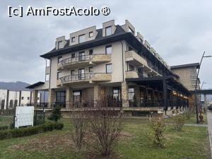 [P05] Club Bucovina Hotel,exterior » foto by AZE
 - 
<span class="allrVoted glyphicon glyphicon-heart hidden" id="av1478260"></span>
<a class="m-l-10 hidden" id="sv1478260" onclick="voting_Foto_DelVot(,1478260,4108)" role="button">șterge vot <span class="glyphicon glyphicon-remove"></span></a>
<a id="v91478260" class=" c-red"  onclick="voting_Foto_SetVot(1478260)" role="button"><span class="glyphicon glyphicon-heart-empty"></span> <b>LIKE</b> = Votează poza</a> <img class="hidden"  id="f1478260W9" src="/imagini/loader.gif" border="0" /><span class="AjErrMes hidden" id="e1478260ErM"></span>