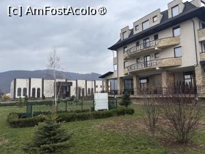 [P06] Club Bucovina Hotel,exterior » foto by AZE
 - 
<span class="allrVoted glyphicon glyphicon-heart hidden" id="av1478261"></span>
<a class="m-l-10 hidden" id="sv1478261" onclick="voting_Foto_DelVot(,1478261,4108)" role="button">șterge vot <span class="glyphicon glyphicon-remove"></span></a>
<a id="v91478261" class=" c-red"  onclick="voting_Foto_SetVot(1478261)" role="button"><span class="glyphicon glyphicon-heart-empty"></span> <b>LIKE</b> = Votează poza</a> <img class="hidden"  id="f1478261W9" src="/imagini/loader.gif" border="0" /><span class="AjErrMes hidden" id="e1478261ErM"></span>