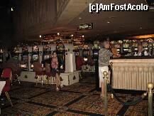 [P03] Casinoul din interiorul hotelului. » foto by ramonav23
 - 
<span class="allrVoted glyphicon glyphicon-heart hidden" id="av177980"></span>
<a class="m-l-10 hidden" id="sv177980" onclick="voting_Foto_DelVot(,177980,4115)" role="button">șterge vot <span class="glyphicon glyphicon-remove"></span></a>
<a id="v9177980" class=" c-red"  onclick="voting_Foto_SetVot(177980)" role="button"><span class="glyphicon glyphicon-heart-empty"></span> <b>LIKE</b> = Votează poza</a> <img class="hidden"  id="f177980W9" src="/imagini/loader.gif" border="0" /><span class="AjErrMes hidden" id="e177980ErM"></span>