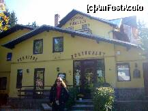 [P34] Pensiunea Popasul Haiducilor, intrarea in pensiune si restaurant » foto by magdalena
 - 
<span class="allrVoted glyphicon glyphicon-heart hidden" id="av270642"></span>
<a class="m-l-10 hidden" id="sv270642" onclick="voting_Foto_DelVot(,270642,4117)" role="button">șterge vot <span class="glyphicon glyphicon-remove"></span></a>
<a id="v9270642" class=" c-red"  onclick="voting_Foto_SetVot(270642)" role="button"><span class="glyphicon glyphicon-heart-empty"></span> <b>LIKE</b> = Votează poza</a> <img class="hidden"  id="f270642W9" src="/imagini/loader.gif" border="0" /><span class="AjErrMes hidden" id="e270642ErM"></span>