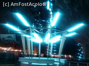 [P06] Un punct de informare si-n planul doi, ascensorul » foto by dorgo
 - 
<span class="allrVoted glyphicon glyphicon-heart hidden" id="av809156"></span>
<a class="m-l-10 hidden" id="sv809156" onclick="voting_Foto_DelVot(,809156,4148)" role="button">șterge vot <span class="glyphicon glyphicon-remove"></span></a>
<a id="v9809156" class=" c-red"  onclick="voting_Foto_SetVot(809156)" role="button"><span class="glyphicon glyphicon-heart-empty"></span> <b>LIKE</b> = Votează poza</a> <img class="hidden"  id="f809156W9" src="/imagini/loader.gif" border="0" /><span class="AjErrMes hidden" id="e809156ErM"></span>