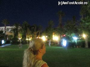 [P20] gradina hotel - iarba din poza era un fel de spa » foto by ologute
 - 
<span class="allrVoted glyphicon glyphicon-heart hidden" id="av663845"></span>
<a class="m-l-10 hidden" id="sv663845" onclick="voting_Foto_DelVot(,663845,4159)" role="button">șterge vot <span class="glyphicon glyphicon-remove"></span></a>
<a id="v9663845" class=" c-red"  onclick="voting_Foto_SetVot(663845)" role="button"><span class="glyphicon glyphicon-heart-empty"></span> <b>LIKE</b> = Votează poza</a> <img class="hidden"  id="f663845W9" src="/imagini/loader.gif" border="0" /><span class="AjErrMes hidden" id="e663845ErM"></span>