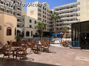 [P03] Empire hotel-curte » foto by AZE
 - 
<span class="allrVoted glyphicon glyphicon-heart hidden" id="av1416584"></span>
<a class="m-l-10 hidden" id="sv1416584" onclick="voting_Foto_DelVot(,1416584,4162)" role="button">șterge vot <span class="glyphicon glyphicon-remove"></span></a>
<a id="v91416584" class=" c-red"  onclick="voting_Foto_SetVot(1416584)" role="button"><span class="glyphicon glyphicon-heart-empty"></span> <b>LIKE</b> = Votează poza</a> <img class="hidden"  id="f1416584W9" src="/imagini/loader.gif" border="0" /><span class="AjErrMes hidden" id="e1416584ErM"></span>