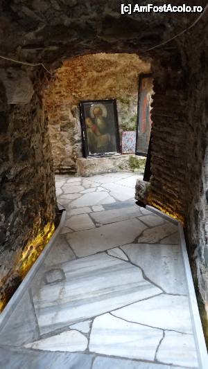 [P23] Mergând prin catacombele Sf. Ioan Botezătorul.  » foto by bog68
 - 
<span class="allrVoted glyphicon glyphicon-heart hidden" id="av455115"></span>
<a class="m-l-10 hidden" id="sv455115" onclick="voting_Foto_DelVot(,455115,4165)" role="button">șterge vot <span class="glyphicon glyphicon-remove"></span></a>
<a id="v9455115" class=" c-red"  onclick="voting_Foto_SetVot(455115)" role="button"><span class="glyphicon glyphicon-heart-empty"></span> <b>LIKE</b> = Votează poza</a> <img class="hidden"  id="f455115W9" src="/imagini/loader.gif" border="0" /><span class="AjErrMes hidden" id="e455115ErM"></span>