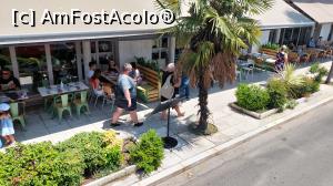 [P71] Leof. Nikis, faleza plină de cafenele » foto by Carmen Ion
 - 
<span class="allrVoted glyphicon glyphicon-heart hidden" id="av1380119"></span>
<a class="m-l-10 hidden" id="sv1380119" onclick="voting_Foto_DelVot(,1380119,4165)" role="button">șterge vot <span class="glyphicon glyphicon-remove"></span></a>
<a id="v91380119" class=" c-red"  onclick="voting_Foto_SetVot(1380119)" role="button"><span class="glyphicon glyphicon-heart-empty"></span> <b>LIKE</b> = Votează poza</a> <img class="hidden"  id="f1380119W9" src="/imagini/loader.gif" border="0" /><span class="AjErrMes hidden" id="e1380119ErM"></span>