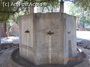 [P32] Fântâna Rotondei, turcească.  » foto by elviramvio
 - 
<span class="allrVoted glyphicon glyphicon-heart hidden" id="av907617"></span>
<a class="m-l-10 hidden" id="sv907617" onclick="voting_Foto_DelVot(,907617,4165)" role="button">șterge vot <span class="glyphicon glyphicon-remove"></span></a>
<a id="v9907617" class=" c-red"  onclick="voting_Foto_SetVot(907617)" role="button"><span class="glyphicon glyphicon-heart-empty"></span> <b>LIKE</b> = Votează poza</a> <img class="hidden"  id="f907617W9" src="/imagini/loader.gif" border="0" /><span class="AjErrMes hidden" id="e907617ErM"></span>