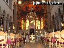 [P02] Interiorul bisericii Sf. Dumitru din Salonic, in iulie 2005 » foto by ileanaxperta*
 - 
<span class="allrVoted glyphicon glyphicon-heart hidden" id="av64279"></span>
<a class="m-l-10 hidden" id="sv64279" onclick="voting_Foto_DelVot(,64279,4165)" role="button">șterge vot <span class="glyphicon glyphicon-remove"></span></a>
<a id="v964279" class=" c-red"  onclick="voting_Foto_SetVot(64279)" role="button"><span class="glyphicon glyphicon-heart-empty"></span> <b>LIKE</b> = Votează poza</a> <img class="hidden"  id="f64279W9" src="/imagini/loader.gif" border="0" /><span class="AjErrMes hidden" id="e64279ErM"></span>