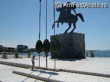 [P02] Alexandru cel Mare in apropierea Turnului Alb » foto by Andc
 - 
<span class="allrVoted glyphicon glyphicon-heart hidden" id="av33621"></span>
<a class="m-l-10 hidden" id="sv33621" onclick="voting_Foto_DelVot(,33621,4165)" role="button">șterge vot <span class="glyphicon glyphicon-remove"></span></a>
<a id="v933621" class=" c-red"  onclick="voting_Foto_SetVot(33621)" role="button"><span class="glyphicon glyphicon-heart-empty"></span> <b>LIKE</b> = Votează poza</a> <img class="hidden"  id="f33621W9" src="/imagini/loader.gif" border="0" /><span class="AjErrMes hidden" id="e33621ErM"></span>