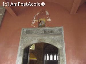 [P11] Intrarea în Rotonda avându-l pe Sf. Gheorghe (Ag. Georgios) deasupra » foto by irinad
 - 
<span class="allrVoted glyphicon glyphicon-heart hidden" id="av820123"></span>
<a class="m-l-10 hidden" id="sv820123" onclick="voting_Foto_DelVot(,820123,4165)" role="button">șterge vot <span class="glyphicon glyphicon-remove"></span></a>
<a id="v9820123" class=" c-red"  onclick="voting_Foto_SetVot(820123)" role="button"><span class="glyphicon glyphicon-heart-empty"></span> <b>LIKE</b> = Votează poza</a> <img class="hidden"  id="f820123W9" src="/imagini/loader.gif" border="0" /><span class="AjErrMes hidden" id="e820123ErM"></span>