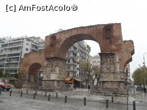 [P17] Arcul lui Galerius din alt unghi » foto by irinad
 - 
<span class="allrVoted glyphicon glyphicon-heart hidden" id="av820129"></span>
<a class="m-l-10 hidden" id="sv820129" onclick="voting_Foto_DelVot(,820129,4165)" role="button">șterge vot <span class="glyphicon glyphicon-remove"></span></a>
<a id="v9820129" class=" c-red"  onclick="voting_Foto_SetVot(820129)" role="button"><span class="glyphicon glyphicon-heart-empty"></span> <b>LIKE</b> = Votează poza</a> <img class="hidden"  id="f820129W9" src="/imagini/loader.gif" border="0" /><span class="AjErrMes hidden" id="e820129ErM"></span>