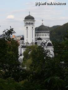 [P11] Catedrala oraşului, văzută de lângă Primărie » foto by Claudiu U.
 - 
<span class="allrVoted glyphicon glyphicon-heart hidden" id="av390511"></span>
<a class="m-l-10 hidden" id="sv390511" onclick="voting_Foto_DelVot(,390511,4175)" role="button">șterge vot <span class="glyphicon glyphicon-remove"></span></a>
<a id="v9390511" class=" c-red"  onclick="voting_Foto_SetVot(390511)" role="button"><span class="glyphicon glyphicon-heart-empty"></span> <b>LIKE</b> = Votează poza</a> <img class="hidden"  id="f390511W9" src="/imagini/loader.gif" border="0" /><span class="AjErrMes hidden" id="e390511ErM"></span>
