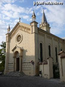 [P05] Intrarea în Biserica Romano-Catolică Sf. Iosif » foto by Claudiu U.
 - 
<span class="allrVoted glyphicon glyphicon-heart hidden" id="av390505"></span>
<a class="m-l-10 hidden" id="sv390505" onclick="voting_Foto_DelVot(,390505,4175)" role="button">șterge vot <span class="glyphicon glyphicon-remove"></span></a>
<a id="v9390505" class=" c-red"  onclick="voting_Foto_SetVot(390505)" role="button"><span class="glyphicon glyphicon-heart-empty"></span> <b>LIKE</b> = Votează poza</a> <img class="hidden"  id="f390505W9" src="/imagini/loader.gif" border="0" /><span class="AjErrMes hidden" id="e390505ErM"></span>