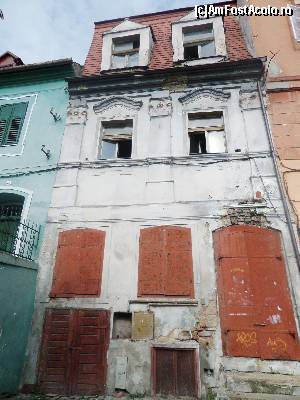 [P15] Casa Csutak str. H. Oberth nr. 44, monument renascentist din sec. al xvl-lea, modificata intre 1676-1700, pe langa farmacia Gentiana » foto by kikiritzi
 - 
<span class="allrVoted glyphicon glyphicon-heart hidden" id="av656325"></span>
<a class="m-l-10 hidden" id="sv656325" onclick="voting_Foto_DelVot(,656325,4175)" role="button">șterge vot <span class="glyphicon glyphicon-remove"></span></a>
<a id="v9656325" class=" c-red"  onclick="voting_Foto_SetVot(656325)" role="button"><span class="glyphicon glyphicon-heart-empty"></span> <b>LIKE</b> = Votează poza</a> <img class="hidden"  id="f656325W9" src="/imagini/loader.gif" border="0" /><span class="AjErrMes hidden" id="e656325ErM"></span>