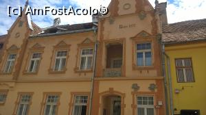 [P19] O casă frumoasă în cetate, Sighișoara.  » foto by maryka
 - 
<span class="allrVoted glyphicon glyphicon-heart hidden" id="av760617"></span>
<a class="m-l-10 hidden" id="sv760617" onclick="voting_Foto_DelVot(,760617,4175)" role="button">șterge vot <span class="glyphicon glyphicon-remove"></span></a>
<a id="v9760617" class=" c-red"  onclick="voting_Foto_SetVot(760617)" role="button"><span class="glyphicon glyphicon-heart-empty"></span> <b>LIKE</b> = Votează poza</a> <img class="hidden"  id="f760617W9" src="/imagini/loader.gif" border="0" /><span class="AjErrMes hidden" id="e760617ErM"></span>