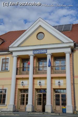 [P10] Gara din Sighișoara » foto by micamiha
 - 
<span class="allrVoted glyphicon glyphicon-heart hidden" id="av1154013"></span>
<a class="m-l-10 hidden" id="sv1154013" onclick="voting_Foto_DelVot(,1154013,4175)" role="button">șterge vot <span class="glyphicon glyphicon-remove"></span></a>
<a id="v91154013" class=" c-red"  onclick="voting_Foto_SetVot(1154013)" role="button"><span class="glyphicon glyphicon-heart-empty"></span> <b>LIKE</b> = Votează poza</a> <img class="hidden"  id="f1154013W9" src="/imagini/loader.gif" border="0" /><span class="AjErrMes hidden" id="e1154013ErM"></span>