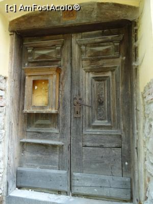 [P19] Ușă acces biserica fortificată din Apold. » foto by tata123 🔱
 - 
<span class="allrVoted glyphicon glyphicon-heart hidden" id="av1195463"></span>
<a class="m-l-10 hidden" id="sv1195463" onclick="voting_Foto_DelVot(,1195463,4175)" role="button">șterge vot <span class="glyphicon glyphicon-remove"></span></a>
<a id="v91195463" class=" c-red"  onclick="voting_Foto_SetVot(1195463)" role="button"><span class="glyphicon glyphicon-heart-empty"></span> <b>LIKE</b> = Votează poza</a> <img class="hidden"  id="f1195463W9" src="/imagini/loader.gif" border="0" /><span class="AjErrMes hidden" id="e1195463ErM"></span>
