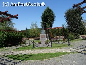 [P07] Bustul poetului pașoptist Petőfi Sándor. » foto by tata123 🔱
 - 
<span class="allrVoted glyphicon glyphicon-heart hidden" id="av1203161"></span>
<a class="m-l-10 hidden" id="sv1203161" onclick="voting_Foto_DelVot(,1203161,4175)" role="button">șterge vot <span class="glyphicon glyphicon-remove"></span></a>
<a id="v91203161" class=" c-red"  onclick="voting_Foto_SetVot(1203161)" role="button"><span class="glyphicon glyphicon-heart-empty"></span> <b>LIKE</b> = Votează poza</a> <img class="hidden"  id="f1203161W9" src="/imagini/loader.gif" border="0" /><span class="AjErrMes hidden" id="e1203161ErM"></span>